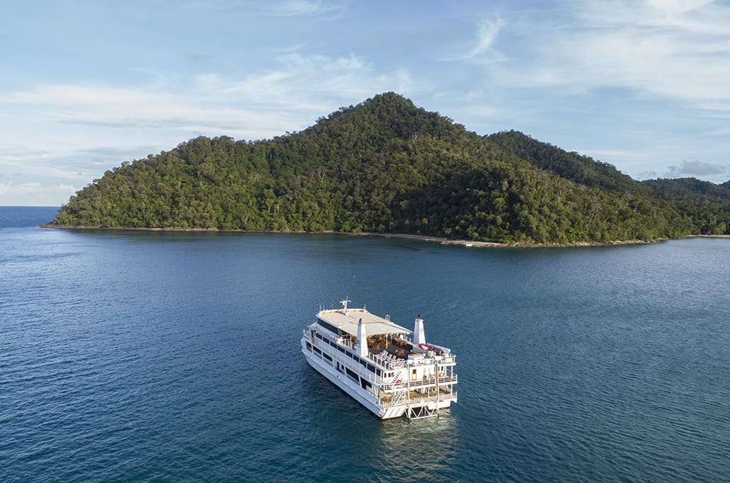 Coral Expeditions Great Barrier Reef cruise