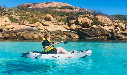 Kayaking-Lucky-Bay-South-Australia-Coral-Expeditions