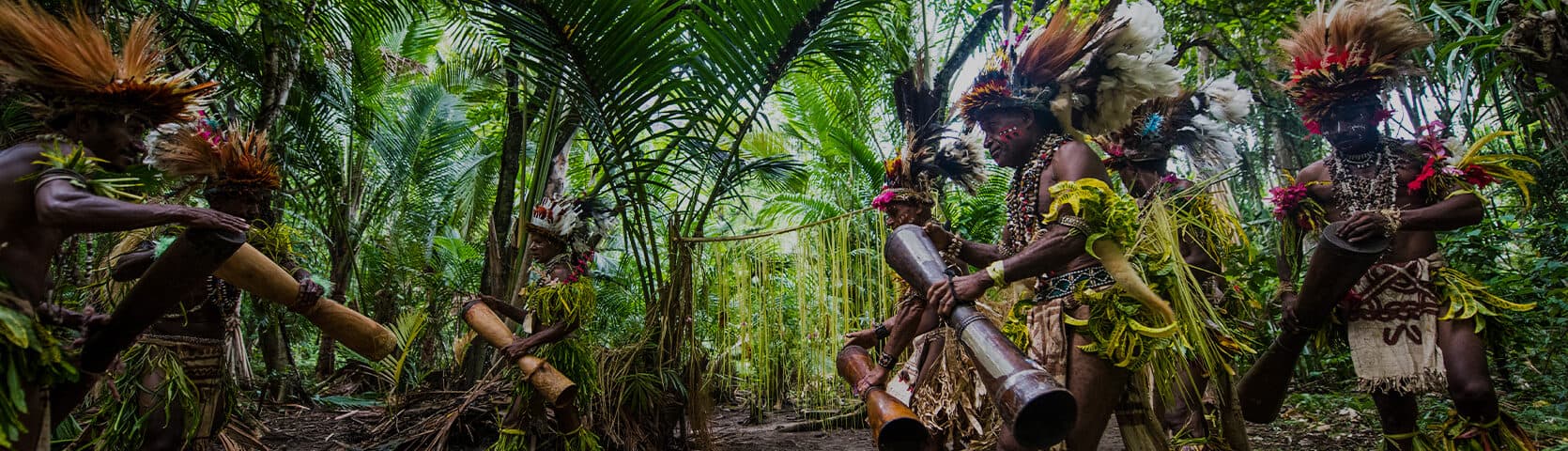 Expedition-Cruise-Papua-New-Guinea-&-Micronesia-Coral-Expeditions-PNG-Cultural-group-dance-performance